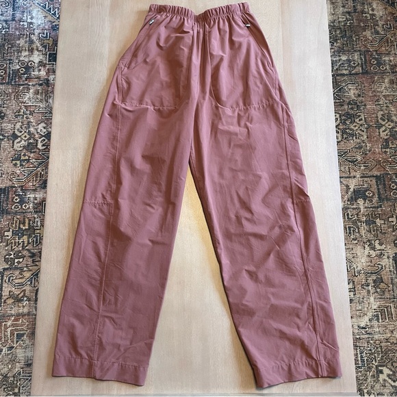 Lululemon Lightweight Mid-Rise Barrel Leg Cropped Pant Ancient Copper - Picture 6 of 15